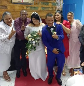 Primer matrimonio en nuevo templo Curazao 